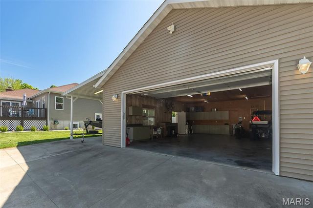 1500 E 6th Street, Washington, MO 63090
