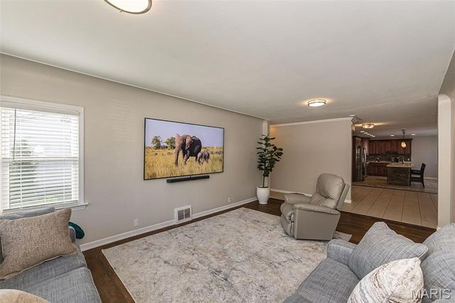 1500 E 6th Street, Washington, MO 63090