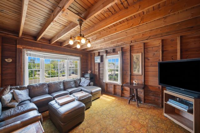 1001 Ocean Boulevard, Hampton, NH 03842