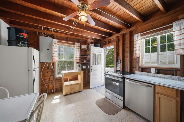 1001 Ocean Boulevard, Hampton, NH 03842
