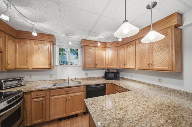 1001 Ocean Boulevard, Hampton, NH 03842