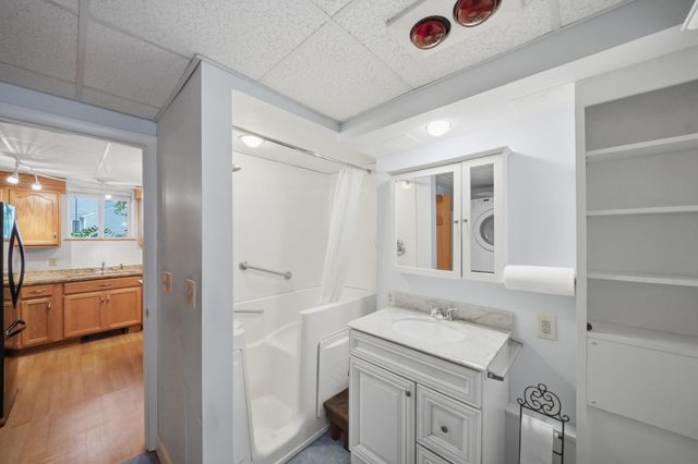 1001 Ocean Boulevard, Hampton, NH 03842
