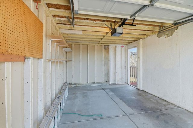 2122 E 25th St, Oakland, CA 94606