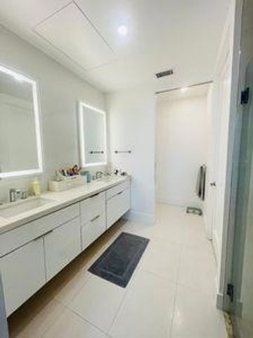4880 El Camino Real 33, Los Altos, CA 94022