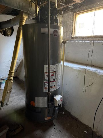 1109 Hays Park Avenue, Kalamazoo, MI 49001