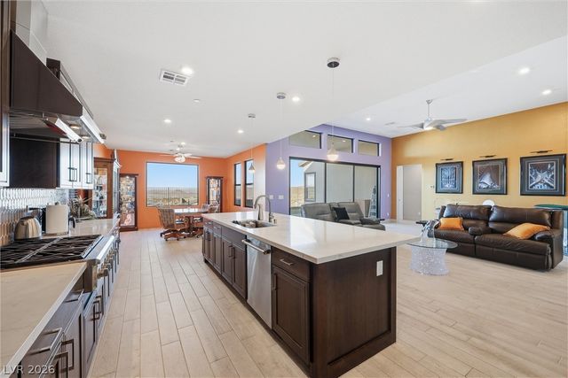 1996 Canyon Highlands Drive, Henderson, NV 89052