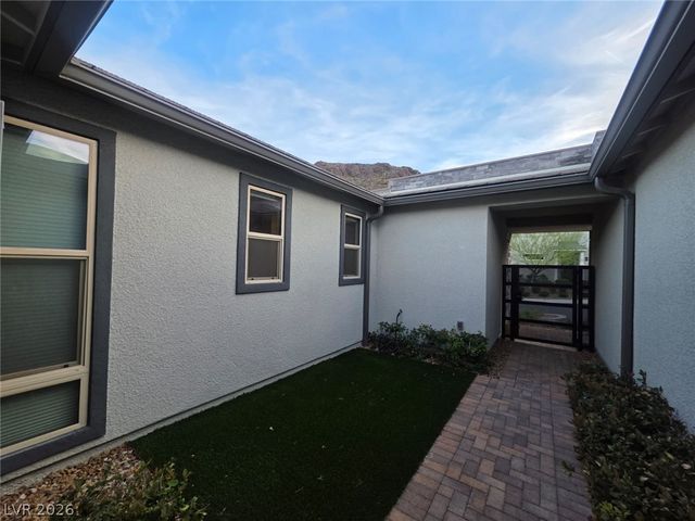 1996 Canyon Highlands Drive, Henderson, NV 89052