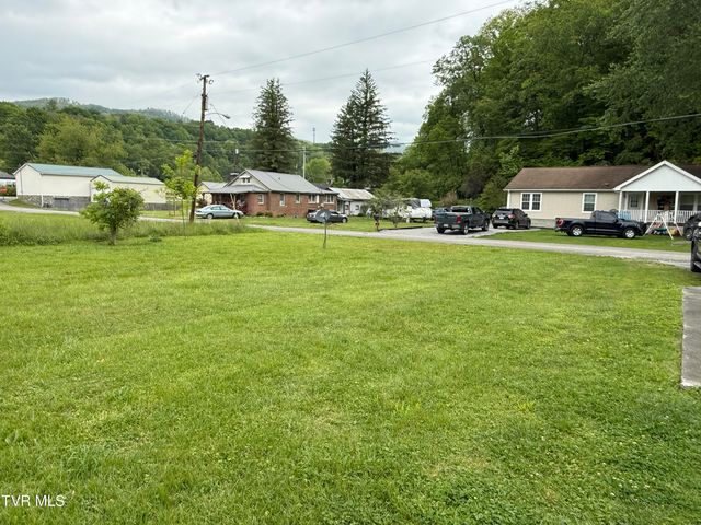 323 South Hamblen Street, Big Stone Gap, VA 24219