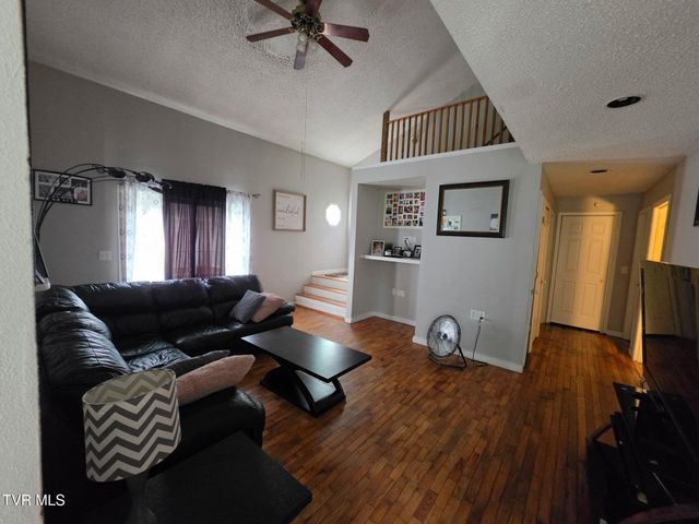 323 South Hamblen Street, Big Stone Gap, VA 24219