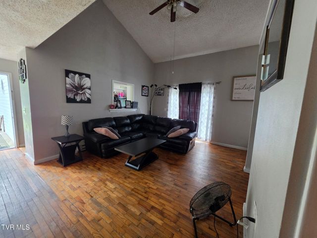 323 South Hamblen Street, Big Stone Gap, VA 24219