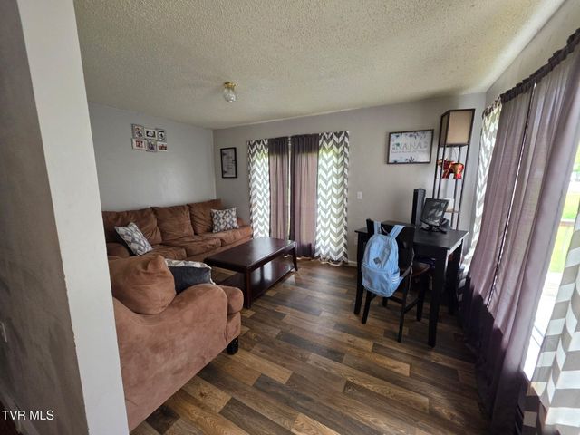 323 South Hamblen Street, Big Stone Gap, VA 24219