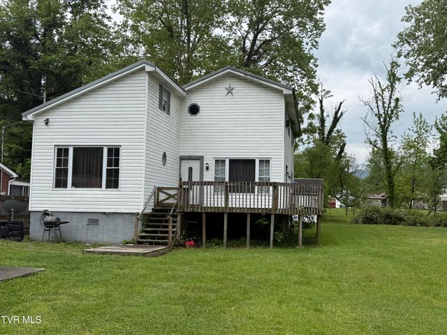 323 South Hamblen Street, Big Stone Gap, VA 24219