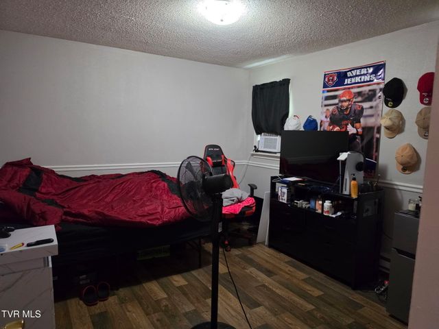 323 South Hamblen Street, Big Stone Gap, VA 24219