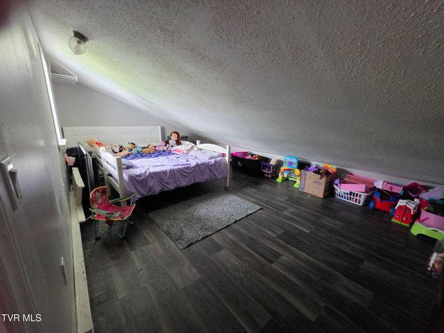 323 South Hamblen Street, Big Stone Gap, VA 24219