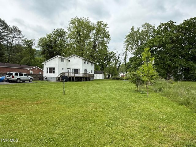 323 South Hamblen Street, Big Stone Gap, VA 24219