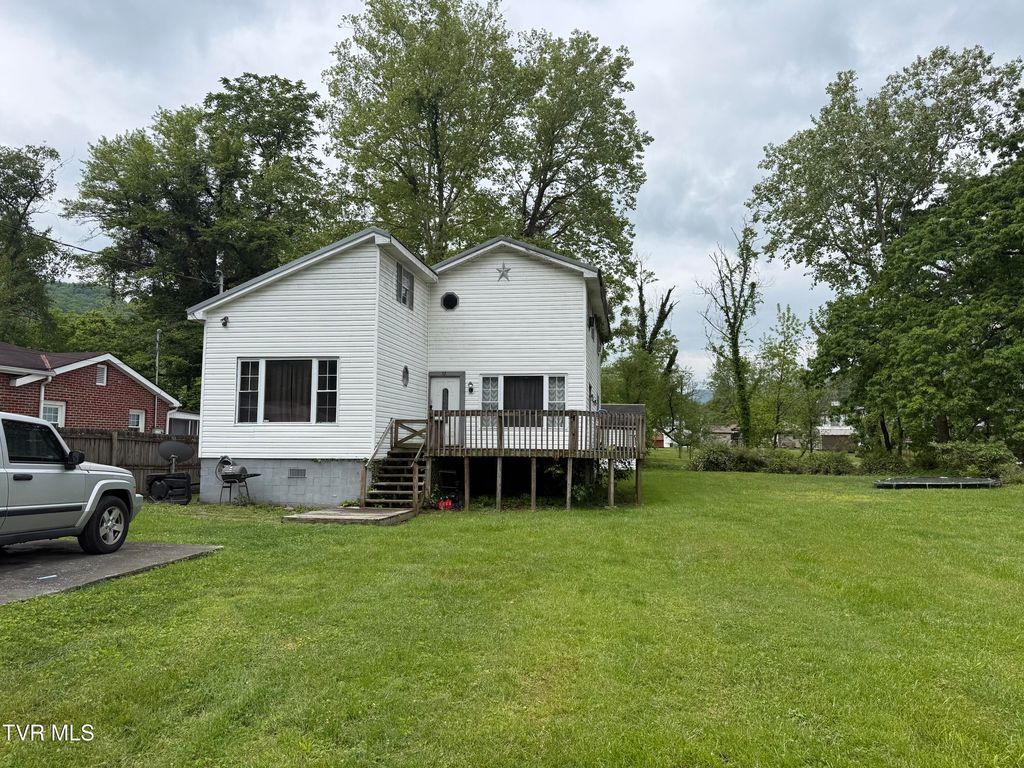 323 South Hamblen Street, Big Stone Gap, VA 24219