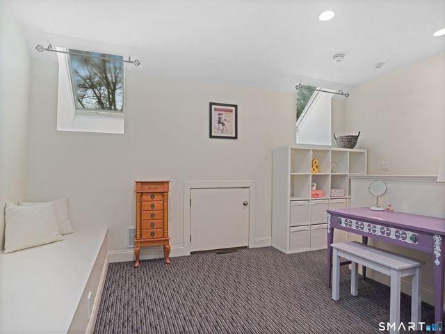 12 Willard Road 8, Norwalk, CT 06851