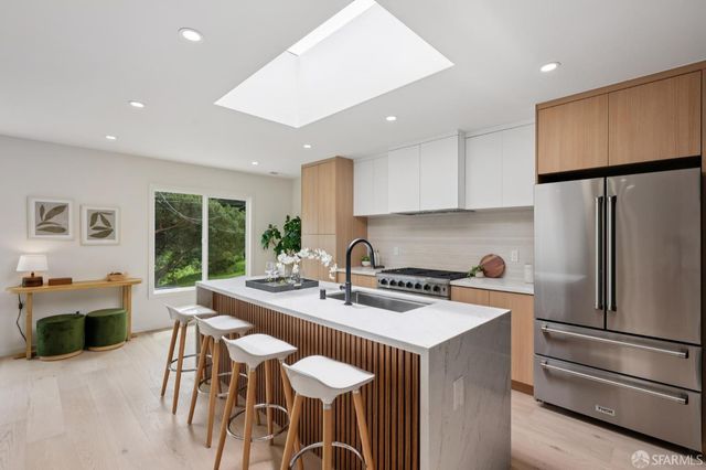 1636 Bacon Street, San Francisco, CA 94134