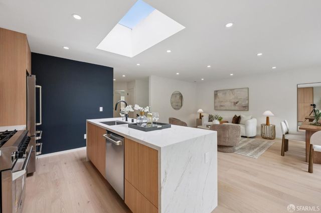 1636 Bacon Street, San Francisco, CA 94134