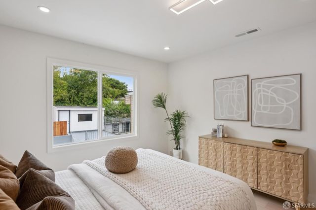 1636 Bacon Street, San Francisco, CA 94134