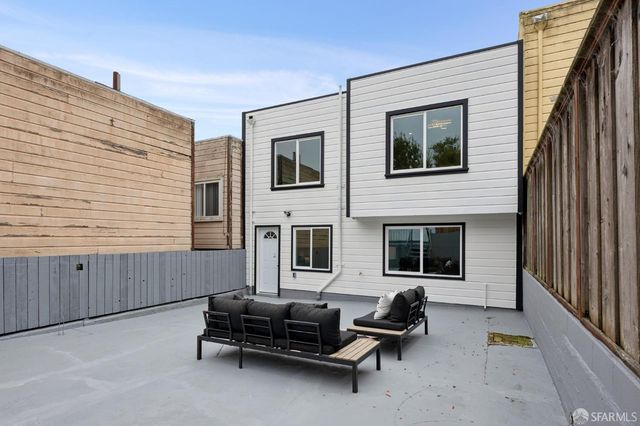 1636 Bacon Street, San Francisco, CA 94134