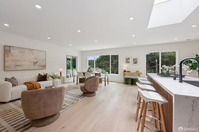 1636 Bacon Street, San Francisco, CA 94134