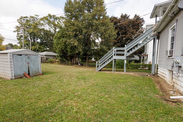 341 S 5th Avenue, Kankakee, IL 60901