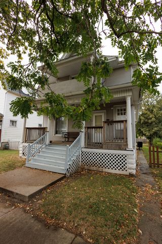 341 S 5th Avenue, Kankakee, IL 60901