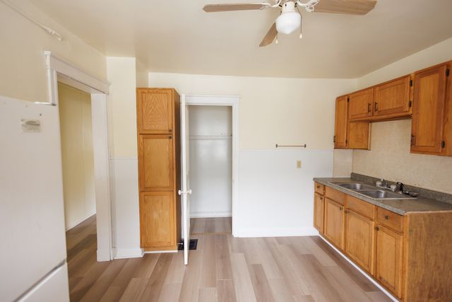 341 S 5th Avenue, Kankakee, IL 60901