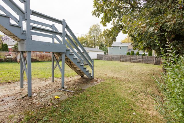 341 S 5th Avenue, Kankakee, IL 60901