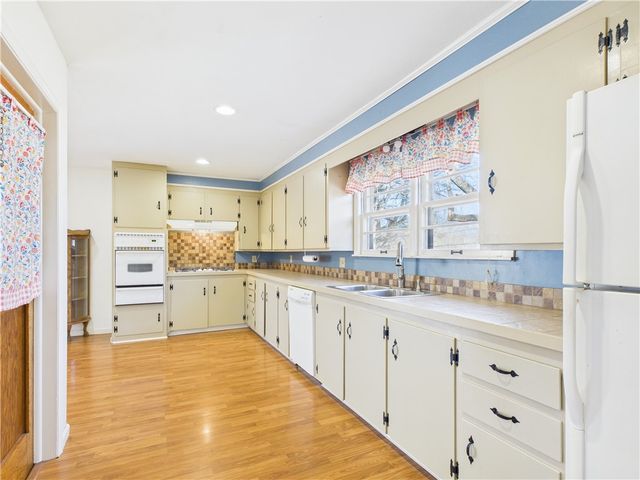 611 Tamarind Street, Harrison, AR 72601