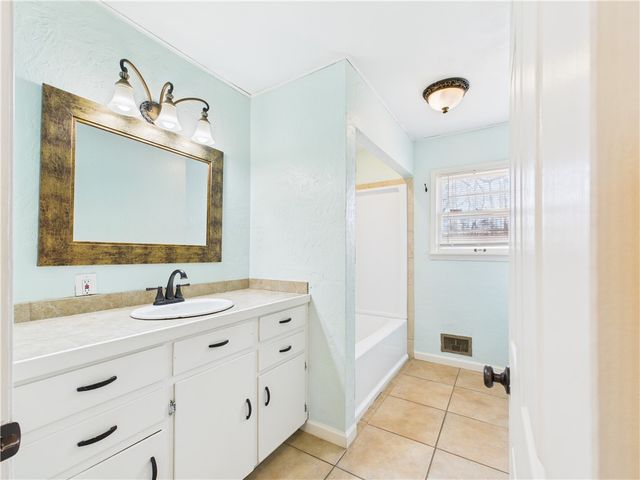 611 Tamarind Street, Harrison, AR 72601