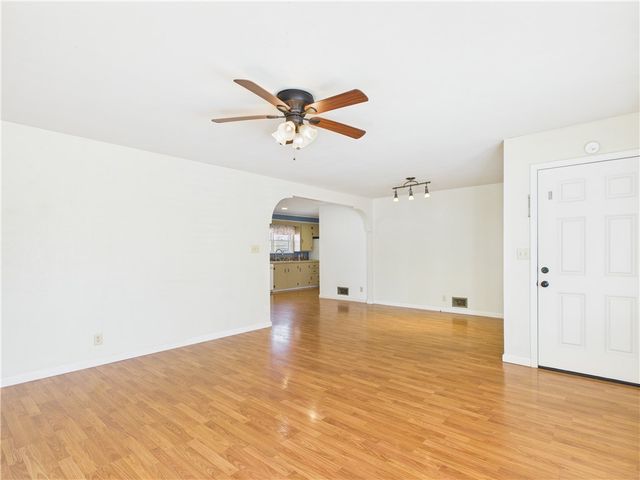 611 Tamarind Street, Harrison, AR 72601