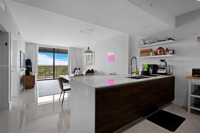 301 Altara Ave 823, Coral Gables, FL 33146