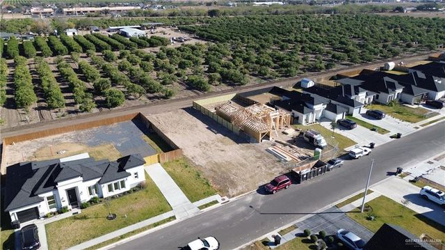 1421 W Dawes Avenue, Alton, TX 78573