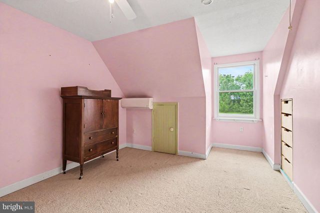 19 FOREST LN, Shippensburg, PA 17257