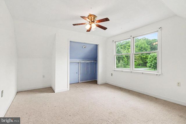19 FOREST LN, Shippensburg, PA 17257