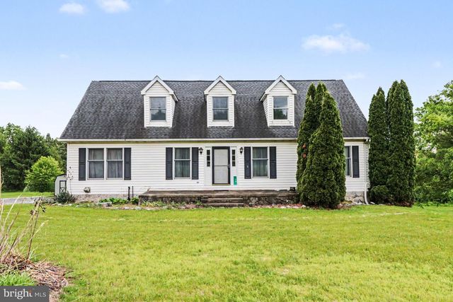 19 FOREST LN, Shippensburg, PA 17257