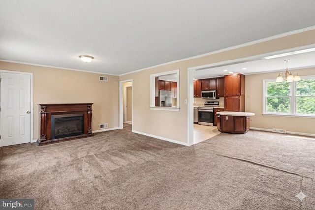 19 FOREST LN, Shippensburg, PA 17257