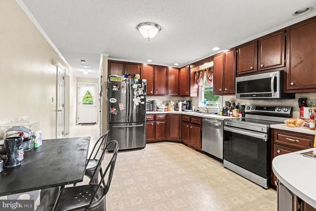 19 FOREST LN, Shippensburg, PA 17257
