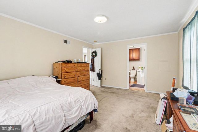 19 FOREST LN, Shippensburg, PA 17257