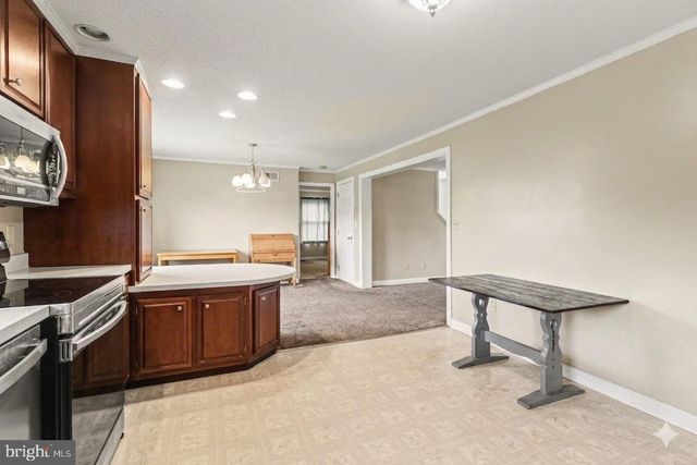 19 FOREST LN, Shippensburg, PA 17257