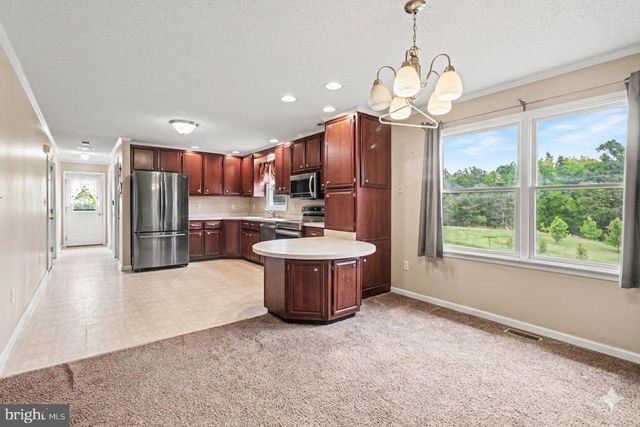 19 FOREST LN, Shippensburg, PA 17257