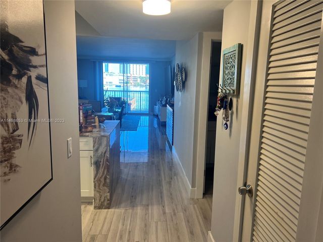 410 Golden Isles Dr 202, Hallandale Beach, FL 33009