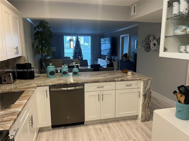 410 Golden Isles Dr 202, Hallandale Beach, FL 33009