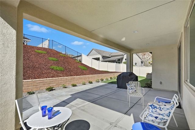 17806 Top Court, Canyon Country, CA 91350