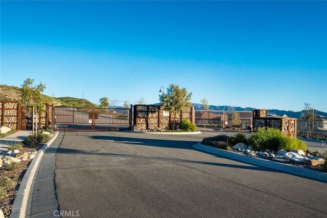 17806 Top Court, Canyon Country, CA 91350