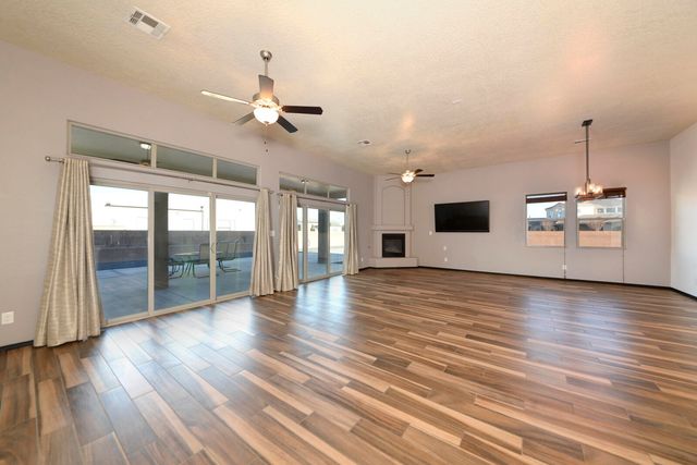 6639 Sujeto Road NW, Albuquerque, NM 87120