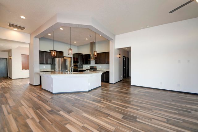 6639 Sujeto Road NW, Albuquerque, NM 87120