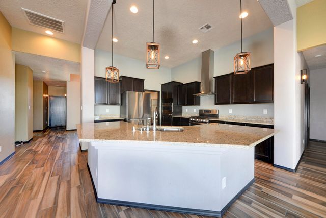 6639 Sujeto Road NW, Albuquerque, NM 87120